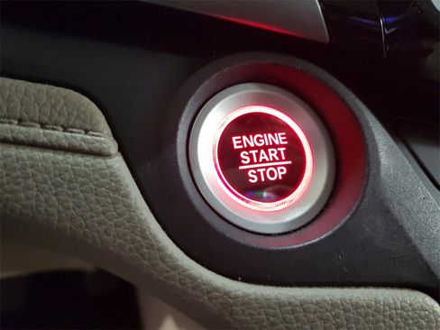 Used 2018 Honda Odyssey EX-L image 25