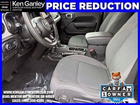 Used 2024 Jeep Wrangler Sport AWD/4WD image 17