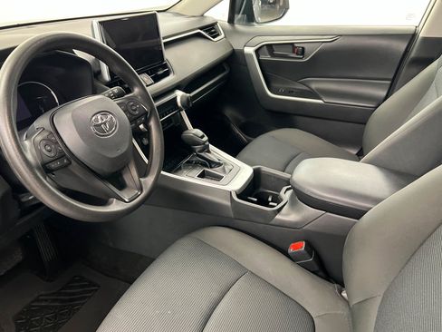 Used 2023 Toyota RAV4 LE FWD image 16