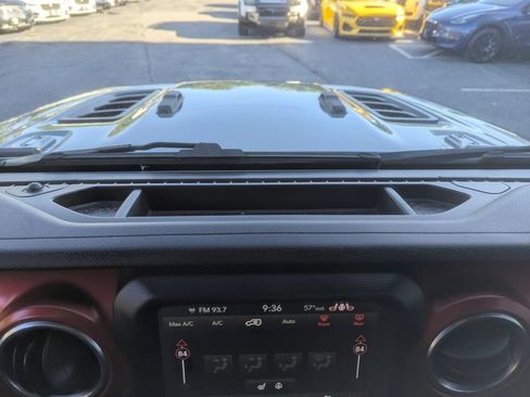 Used 2019 Jeep Wrangler Unlimited Rubicon AWD/4WD image 19