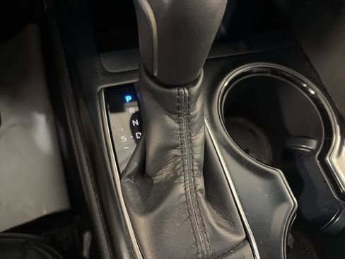 Used 2019 Toyota Camry SE image 28