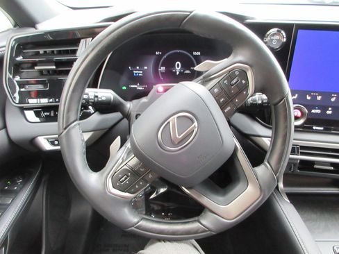 Used 2025 Lexus RX 350h image 32