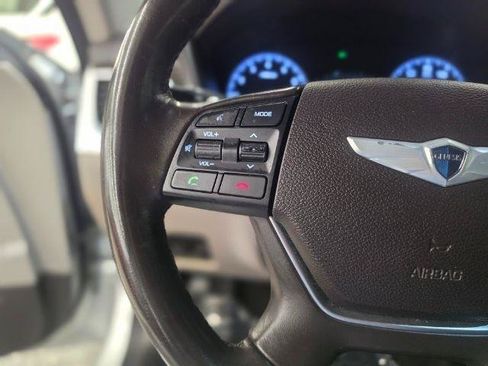 Used 2016 Hyundai Genesis 3.8 RWD image 21