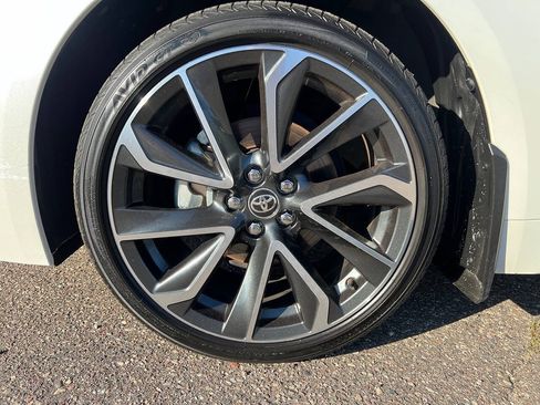 Used 2021 Toyota Corolla SE w/ SE Premium Package FWD image 18