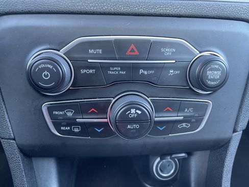 Used 2023 Dodge Charger GT image 25