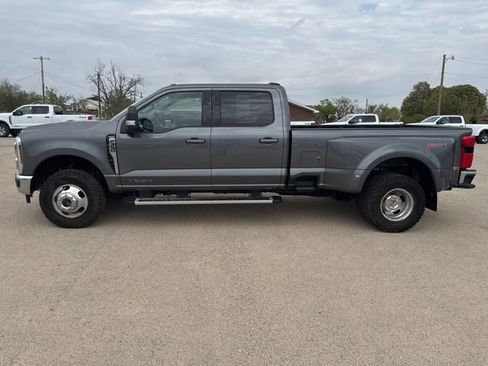 Used 2024 Ford F350 Lariat w/ FX4 Off-Road Package image 4