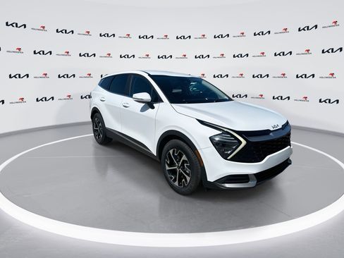 Certified 2025 Kia Sportage EX FWD image 2
