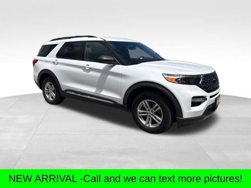 Used 2020 Ford Explorer XLT w/ Equipment Group 202A AWD/4WD image 1
