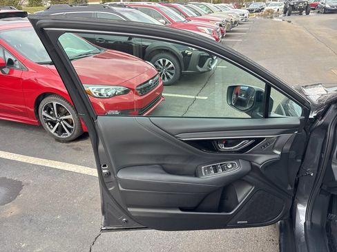 Used 2025 Subaru Outback Touring image 19