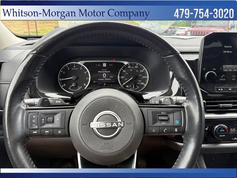 Used 2023 Nissan Pathfinder SL FWD image 15