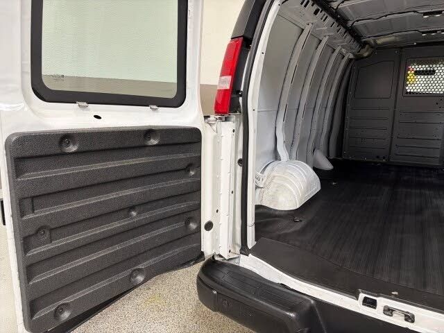 Used 2022 Chevrolet Express 2500 w/ Driver Convenience Package RWD image 64