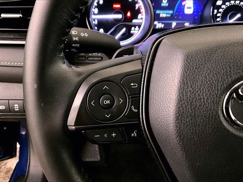 Used 2023 Toyota Camry SE image 17