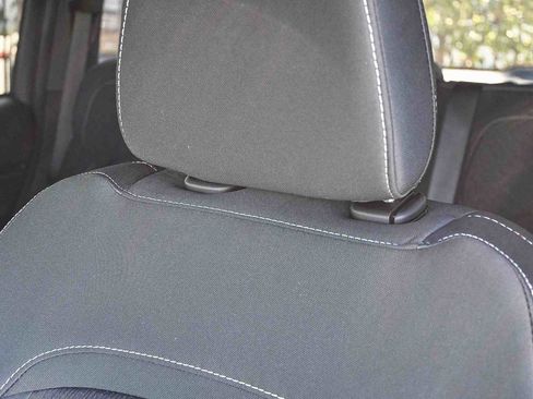 New 2025 Jeep Grand Cherokee Laredo image 15