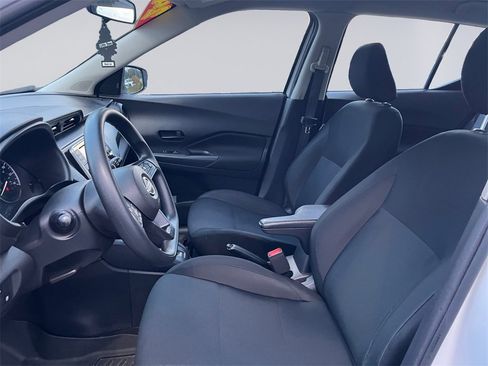 Used 2024 Nissan Kicks S image 15