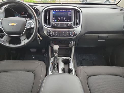 Used 2022 Chevrolet Colorado LT image 14