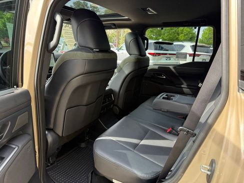 Certified 2024 Lexus GX 550 AWD/4WD image 24