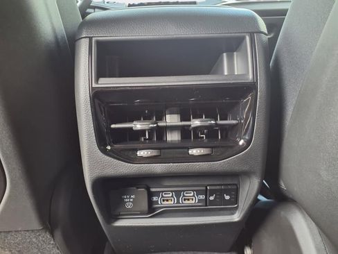 New 2025 Jeep Grand Cherokee Limited image 8