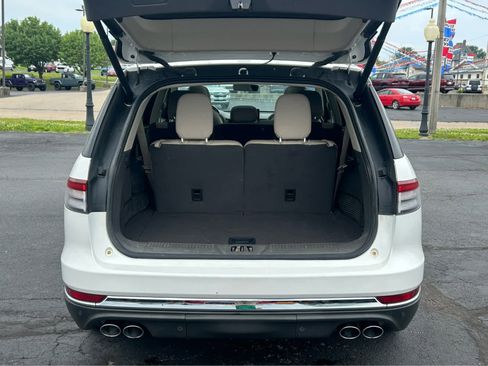 Used 2020 Lincoln Aviator Reserve w/ Equipment Group 202A AWD/4WD image 7