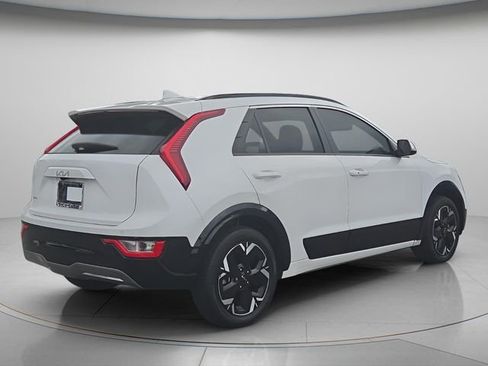 Used 2023 Kia Niro Wind FWD image 7