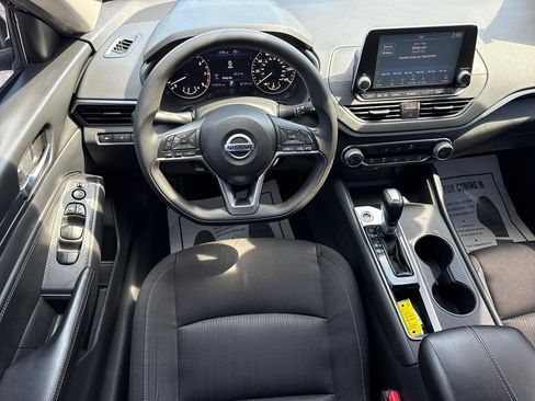 Used 2020 Nissan Altima 2.5 S FWD image 34
