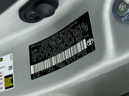 Used 2025 Toyota Corolla LE image 12