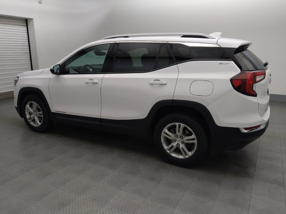Used 2022 GMC Terrain SLT FWD image 3