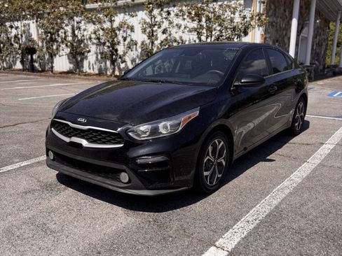 Used 2021 Kia Forte LXS FWD image 2