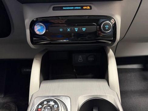 New 2026 Ford Escape Platinum w/ Class II Trailer Tow Package image 31