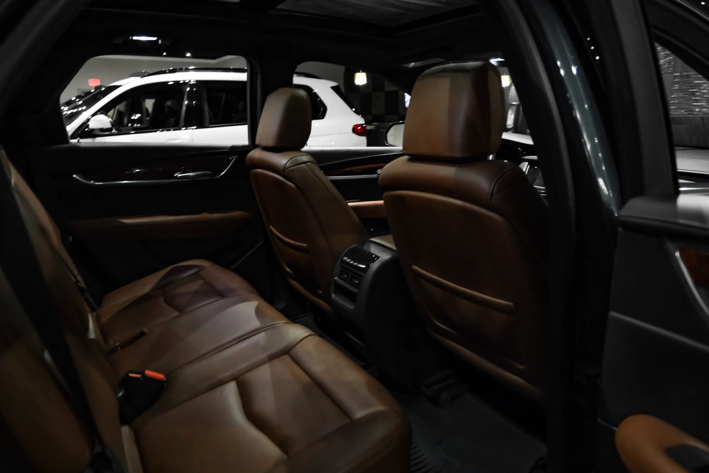 Used 2019 Cadillac XT5 Premium Luxury FWD image 38