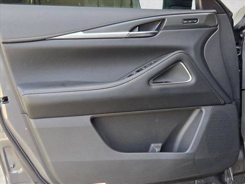 Used 2025 INFINITI QX60 Luxe w/ Vision Package FWD image 10