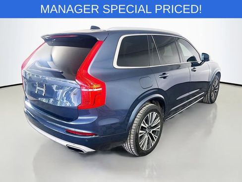 Used 2021 Volvo XC90 T6 Momentum image 8
