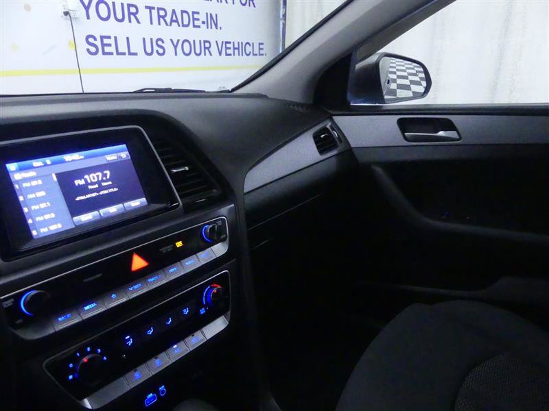 Used 2019 Hyundai Sonata SE FWD image 13