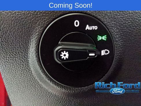 Used 2023 Volkswagen Taos SE image 14