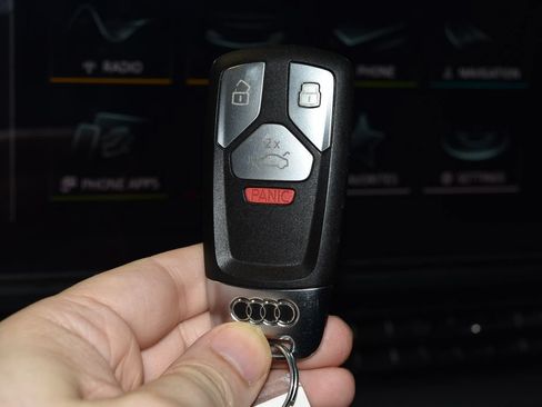 Used 2021 Audi A4 2.0T Premium w/ Convenience Package AWD/4WD image 19