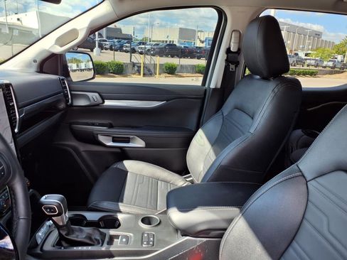 Used 2024 Ford Ranger Lariat w/ Trailer Tow Package image 17