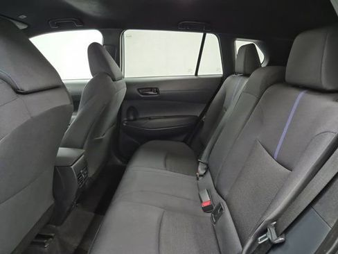 Used 2024 Toyota Corolla Cross SE image 15