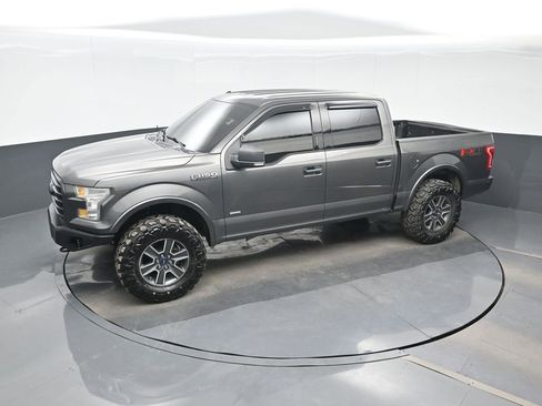 Used 2016 Ford F150 XLT w/ Equipment Group 302A Luxury AWD/4WD image 17
