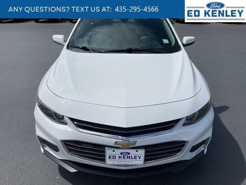 Used 2017 Chevrolet Malibu LT FWD image 20