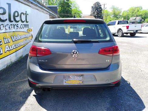 Used 2017 Volkswagen Golf S FWD image 5
