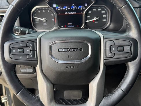 Used 2021 GMC Yukon XL Denali w/ Denali Premium Package image 34