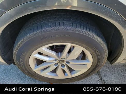 Used 2023 Audi Q5 2.0T Premium w/ Convenience Package image 5