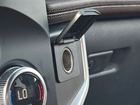 Used 2024 Ford Expedition Limited image 20