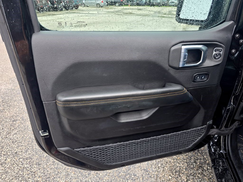Used 2026 Jeep Wrangler Unlimited Sahara AWD/4WD image 12