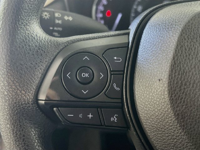 Used 2025 Toyota RAV4 XLE w/ Convenience Package FWD image 17