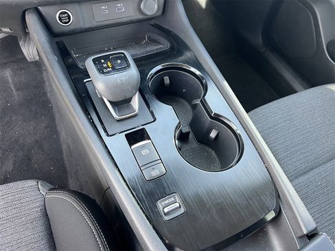 Certified 2023 Nissan Rogue SV image 10