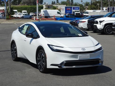 New 2026 Toyota Prius Plug-In Hybrid image 2