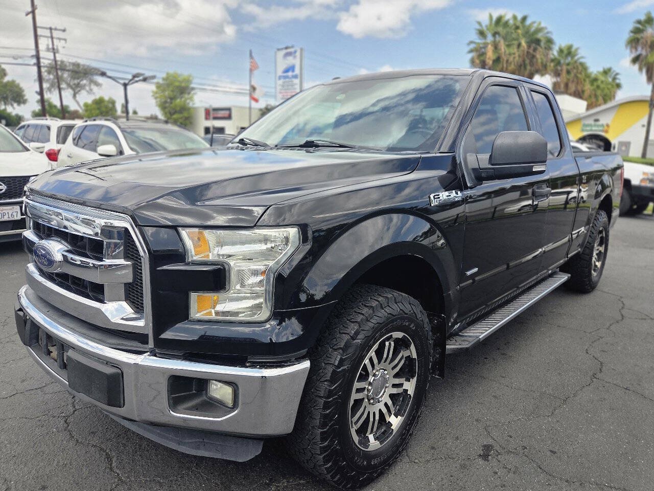 Used 2016 Ford F150 XLT w/ Equipment Group 301A Mid RWD image 2