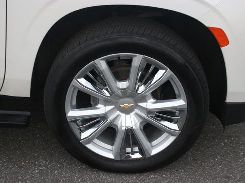 Used 2024 Chevrolet Tahoe High Country AWD/4WD image 43