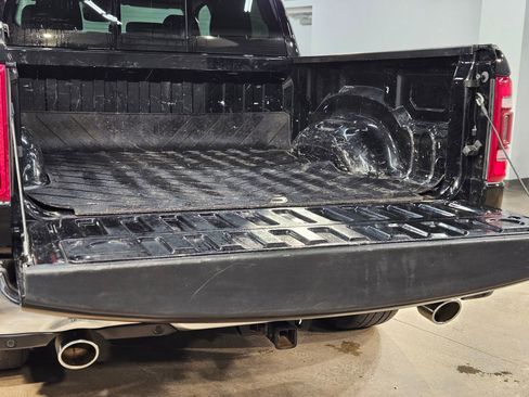 Used 2021 RAM 1500 Laramie image 18