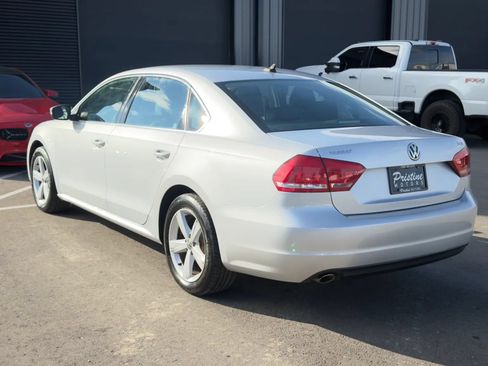 Used 2013 Volkswagen Passat TDI SE FWD image 5